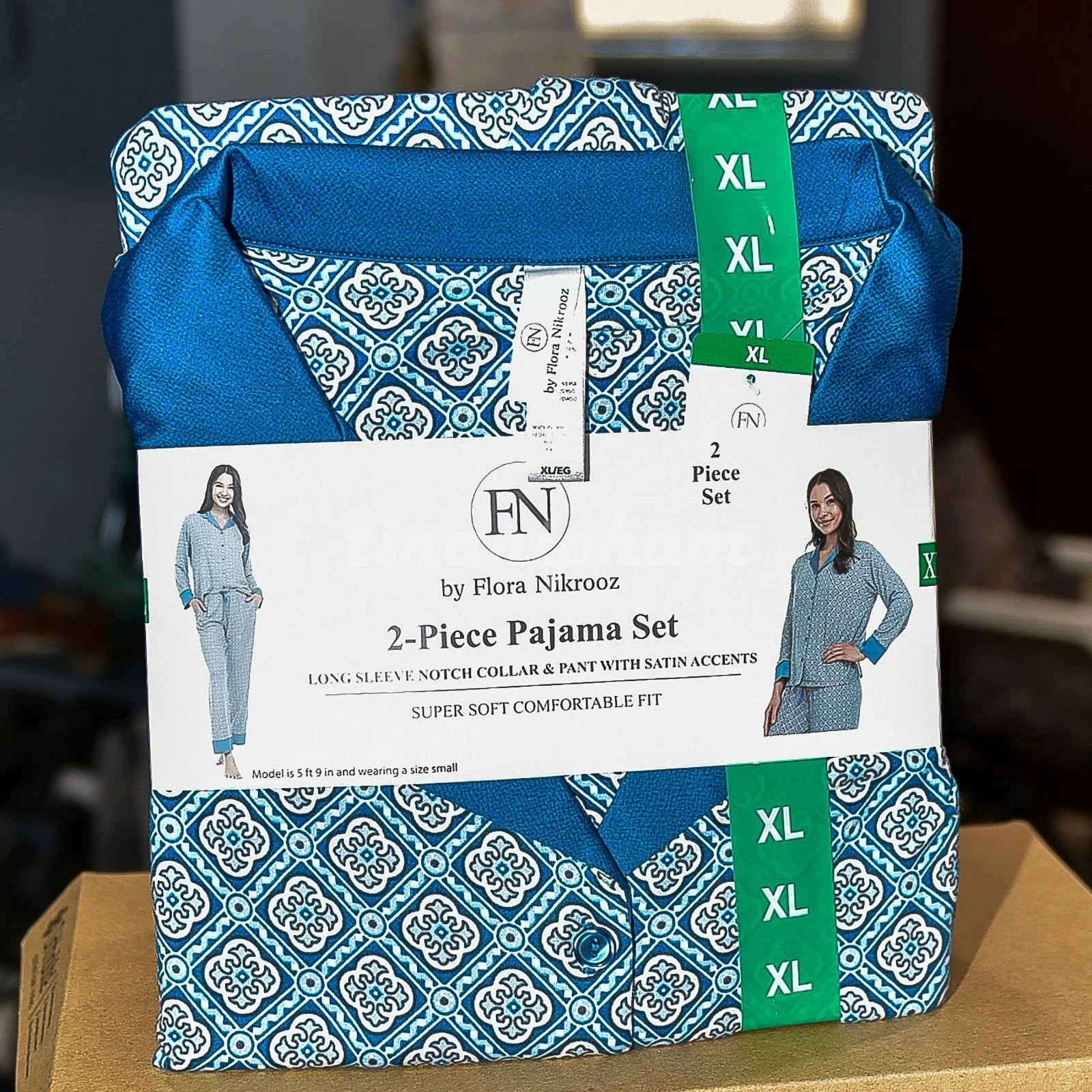 Flora Nikrooz Women's  2 piece pajama set