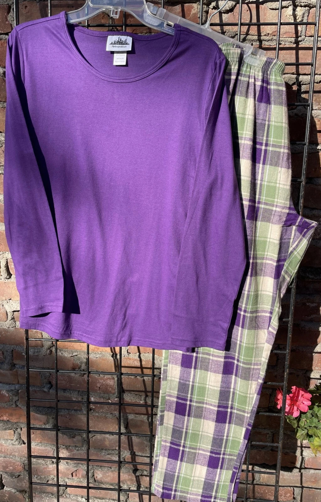 New Pajama Sets Solid Top Plaid Flannel  Bottom    Med  Large