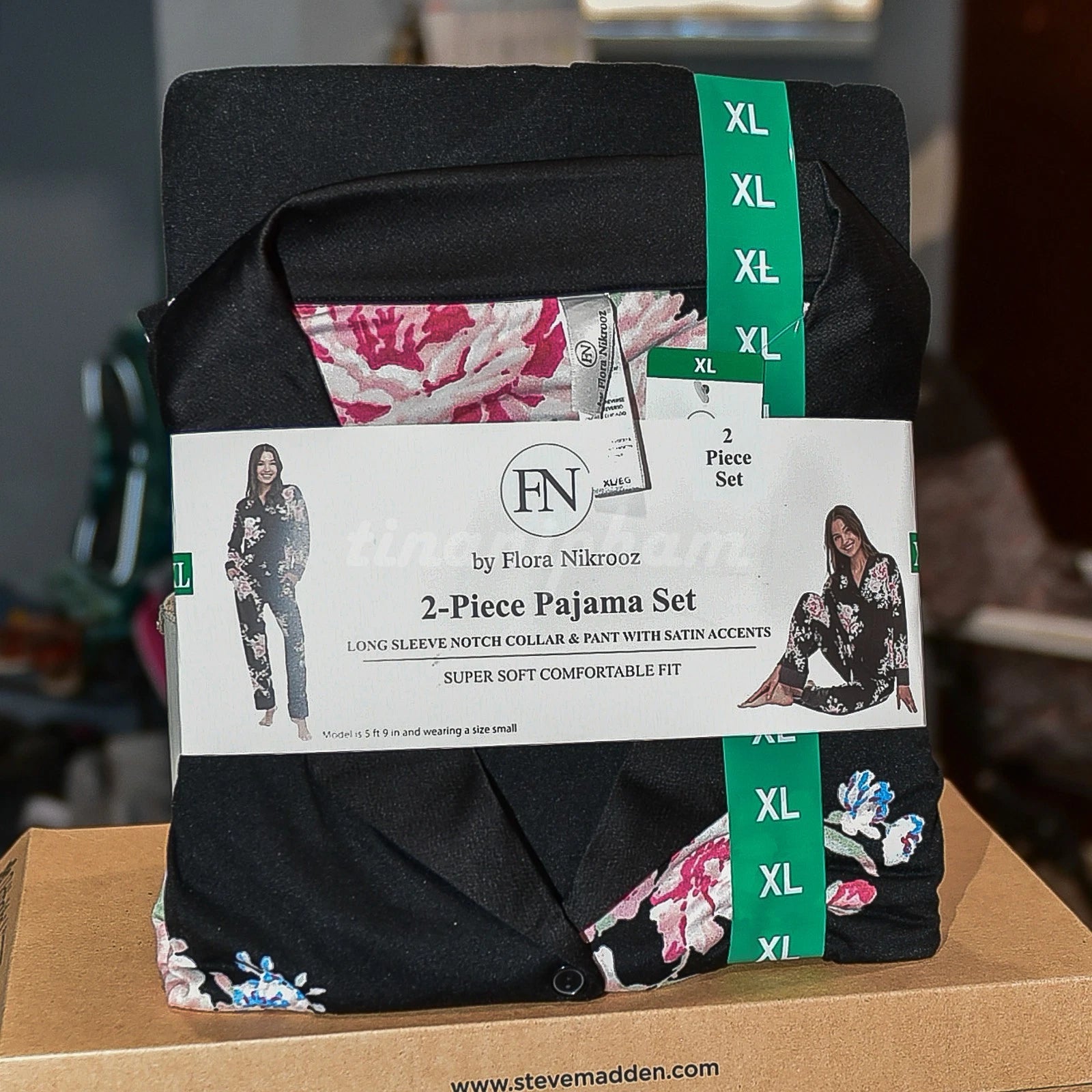 Flora Nikrooz Women's  2 piece pajama set