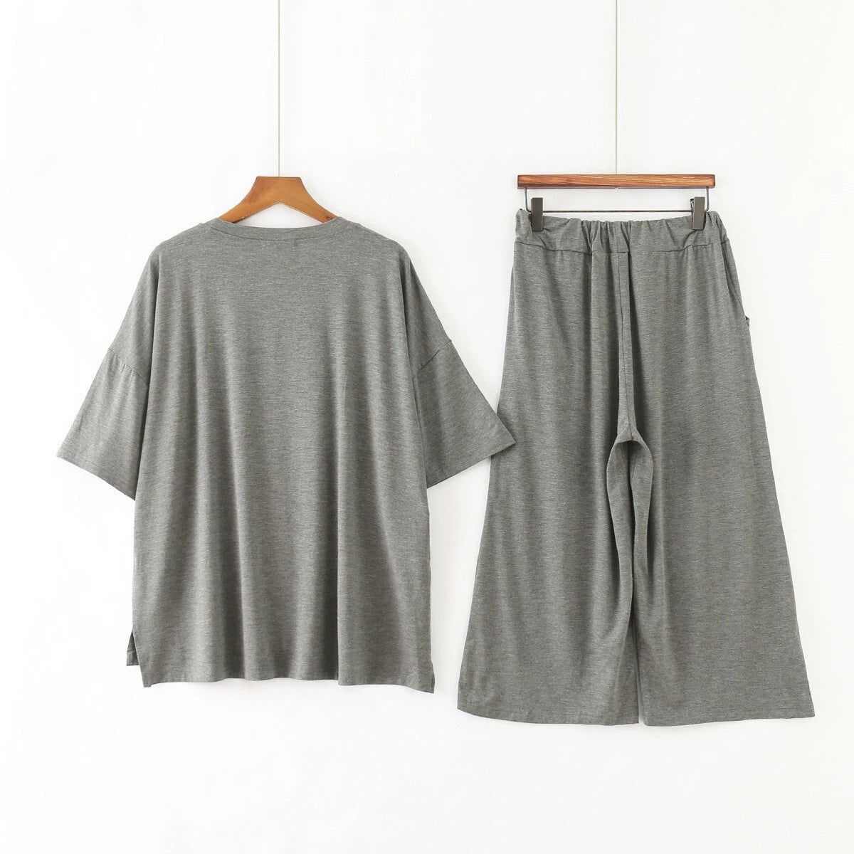 Plus Size XL 150KG Women Modal Pajamas Sets Short Sleeve Top + Calf-Length Pants