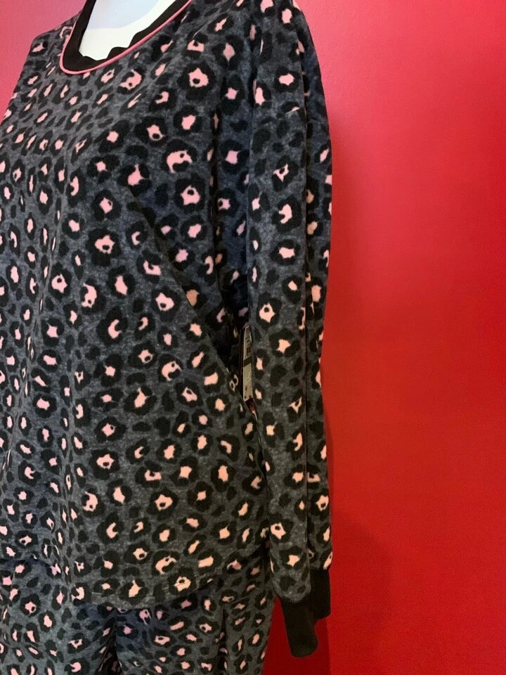 Cuddi Duds Women's Leopard Fleece Crew Neck and Jogger Set Grey/Pink L, XL