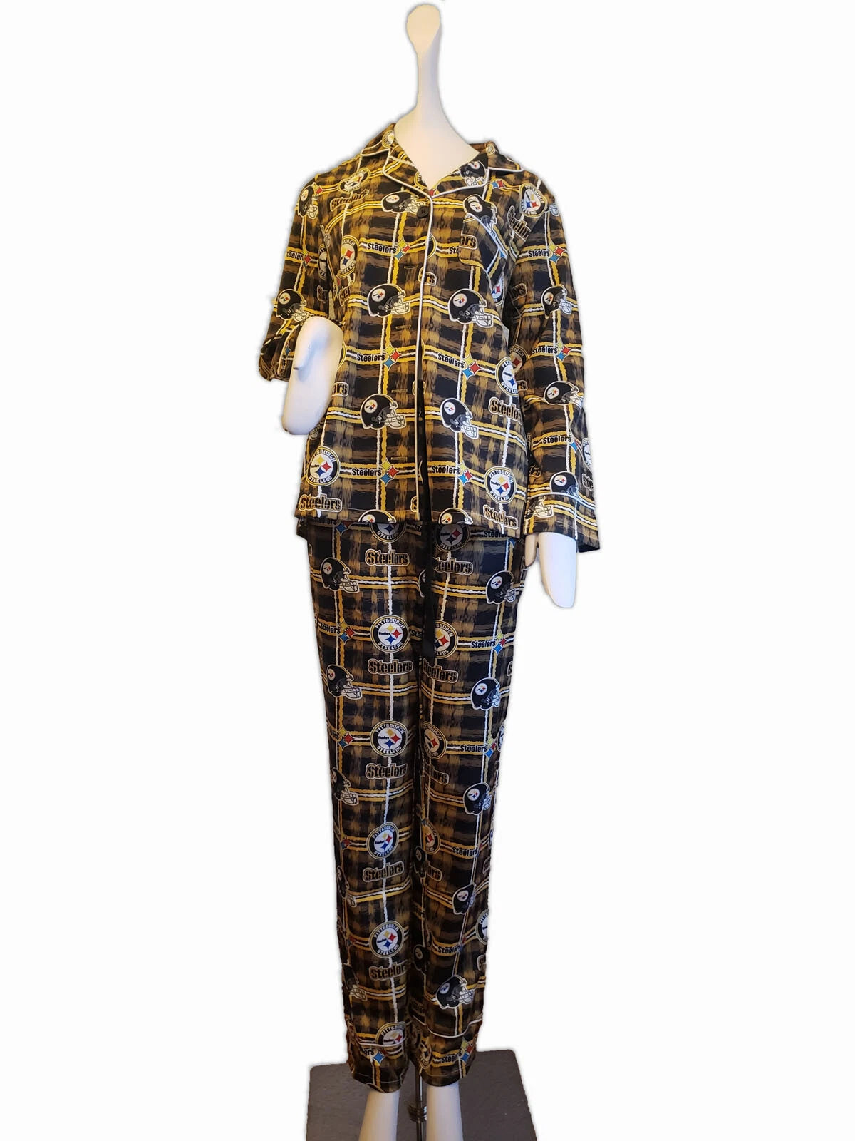 Women's 2 piece Pajama Set made with Steelers Fabric | Steelers Pajamas