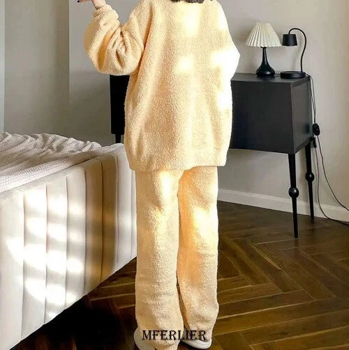 2024 Warm Flannel Pajamas for Women Sweet Velvet Thicken Loose Sleepwear Set