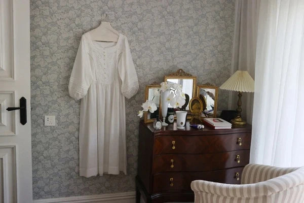 Sleepwear Lantern Sleeve Nightgown Pyjamas.Lady French Style Embroidered Flowers