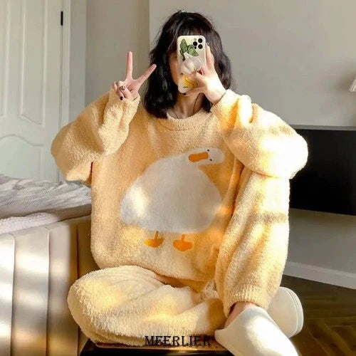 2024 Warm Flannel Pajamas for Women Sweet Velvet Thicken Loose Sleepwear Set